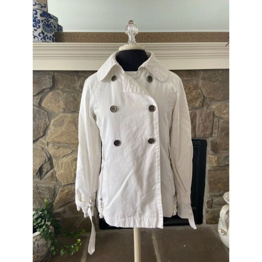Millard Filmore White Jacket (Size Small)